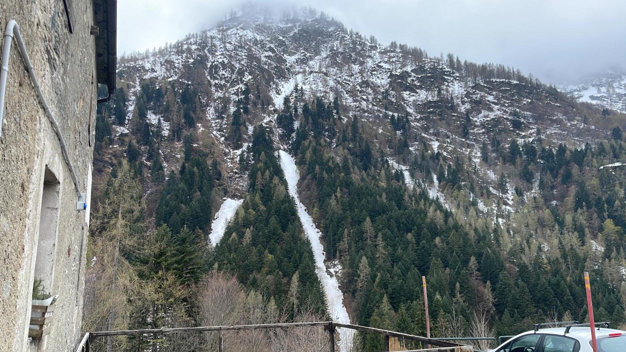 Laghi Di Como Appartamento Di Licinia E Mario Asso Exterior photo